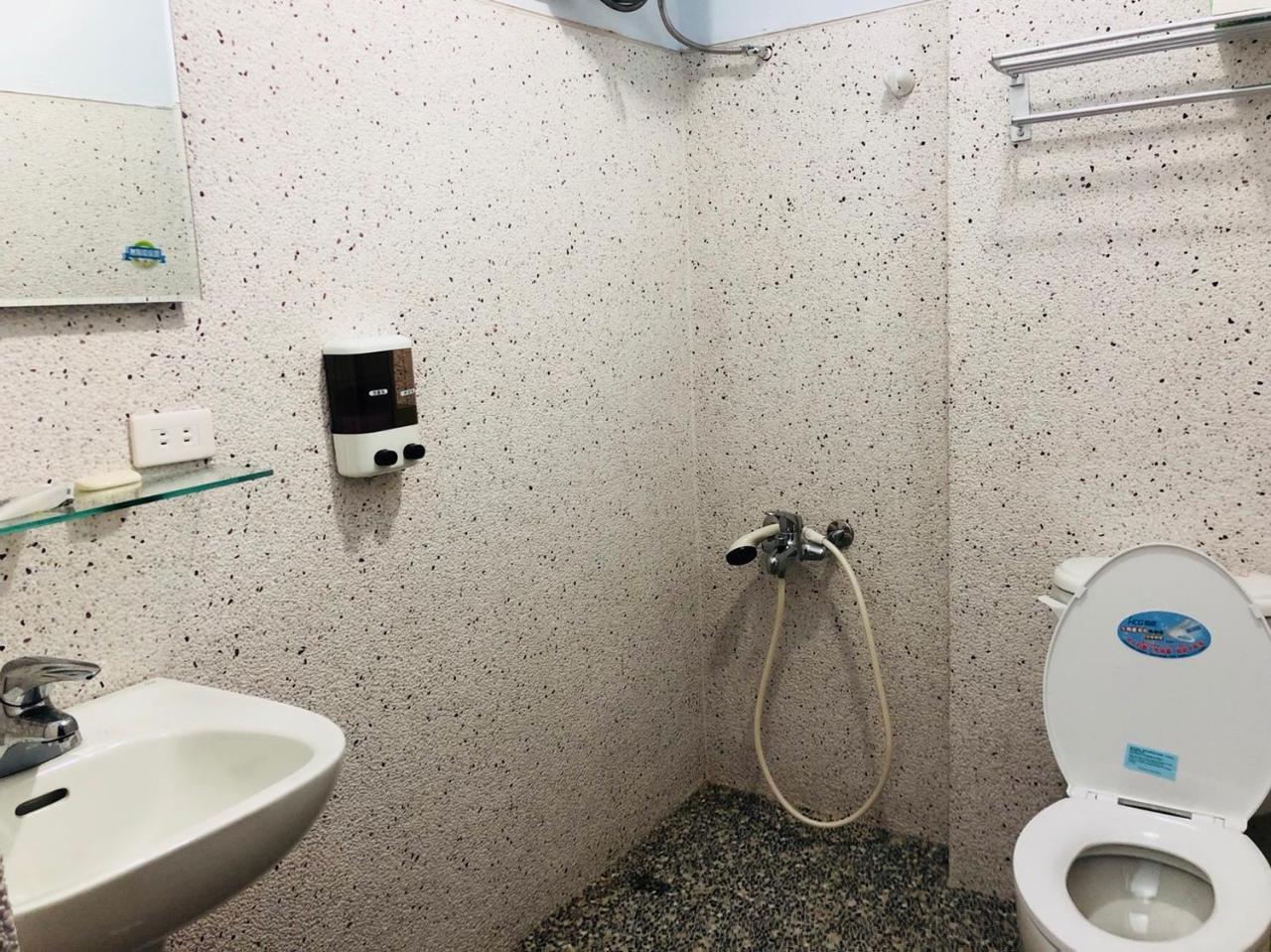 Zhongxing Hotel Tongluo Kültér fotó